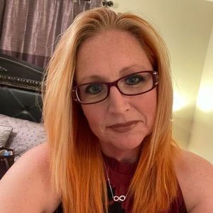 Meet your Posher, Carrie